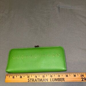 Elegant Green Women's Clutch